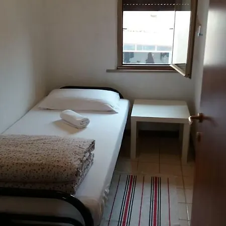Hostal Easy *